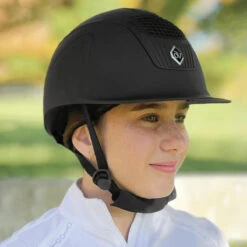Equinora Fashion Shop -Equinora Fashion Shop 472000 ERS MIPS.M.Class.Helmet Lifestyle