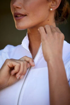 Ariat Womens Ascent 1/4 Zip Short Sleeve Show Shirt -Equinora Fashion Shop S23 WMS ENGL Carmel LaCunha Shot 02 8218 RTL